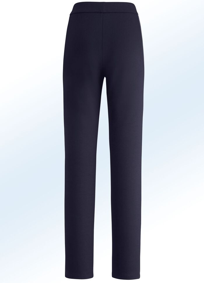 Hose im angesagten Materialmix 