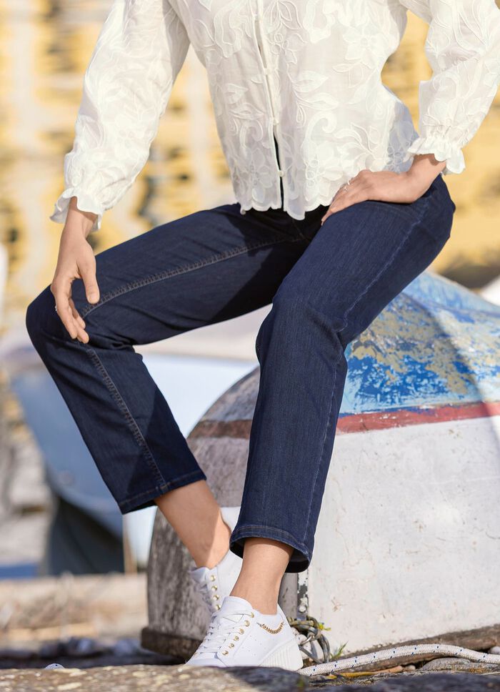 Jeans mit elastischem Formbund 