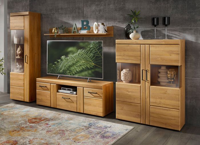 Wohnwand mit T&uuml;ren und Schubladen mit Softclose 