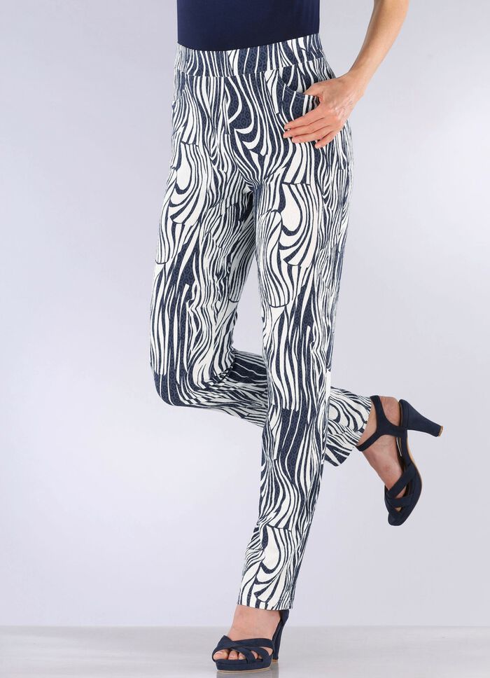 Hose in ausdrucksstarker Dessinierung 