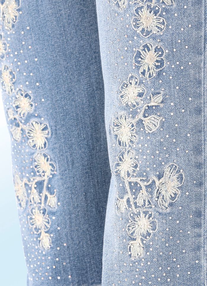 Edel-Jeans mit Stickerei-Applikationen und Glitzersteinchen 
