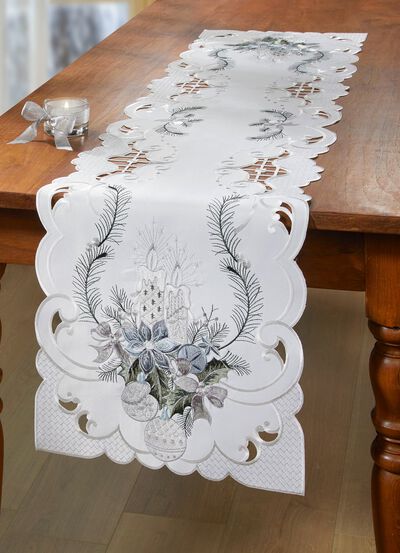 Bestickte Tisch- und Raumdekoration 