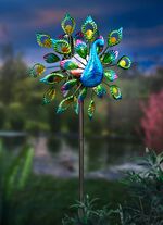 Solar-Windrad Pfau mit Solarkugel in der Mitte 