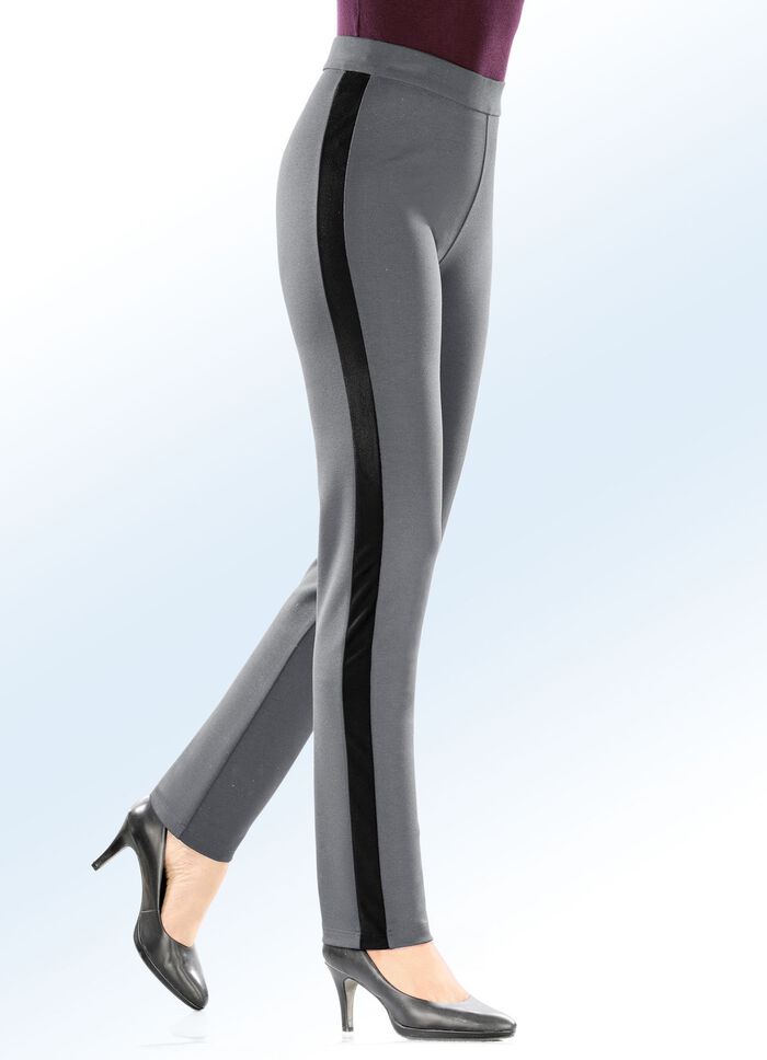 Hose im angesagten Materialmix 