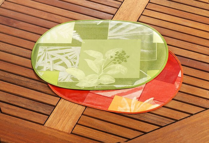 Wachstuch-Serie mit farblich abgestimmtem Schr&auml;gband 