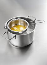 Schmelztopf aus Edelstahl mit zwei Ausg&uuml;ssen 