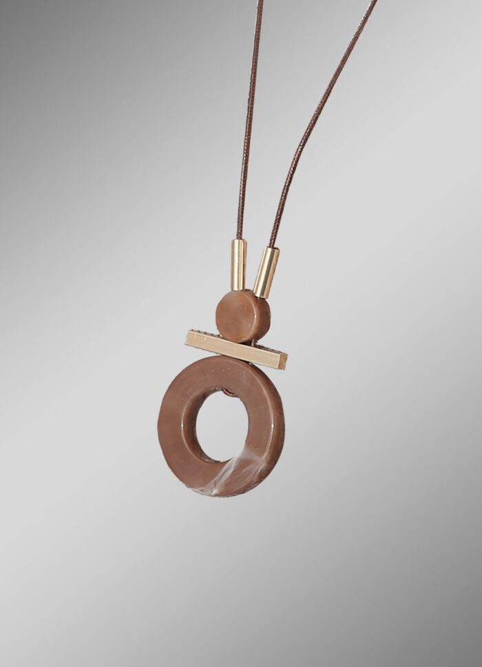 Angesagte Halskette mit Anh&auml;nger 