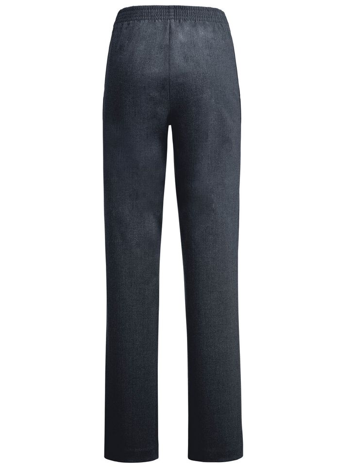 Hose in modischer Weite 