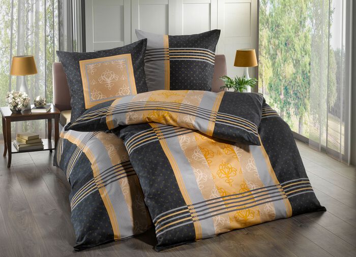 Elegante Bettw&auml;sche-Garnitur von Kaeppel 