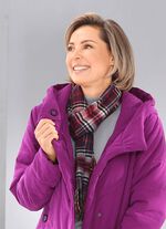 Schal mit Karodessin 