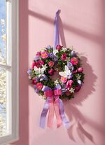 Wandkranz auf Buchsbaumbasis mit Schmetterlinge 