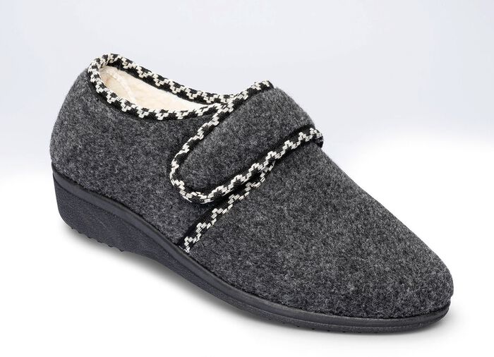 Kuschelige Hausschuhe mit flauschigem Innenfutter 