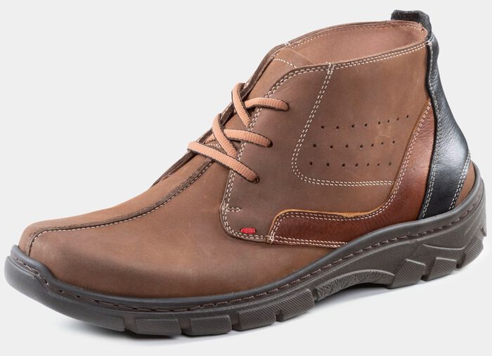 Schn&uuml;r-Boot aus Nubukleder 