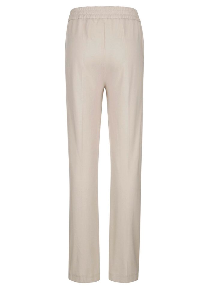 Hose mit B&uuml;gelfalten 