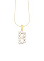 Personalisierte Eleganz: Buchstaben-Anh&auml;nger mit S&uuml;&szlig;wasser-Zuchtperlen 