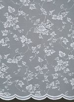 Halbtransparenter Store mit gebogtem Abschluss 