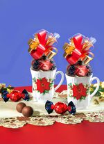 Porzellantassen mit Weihnachtstern-Dekor, 2er-Set 