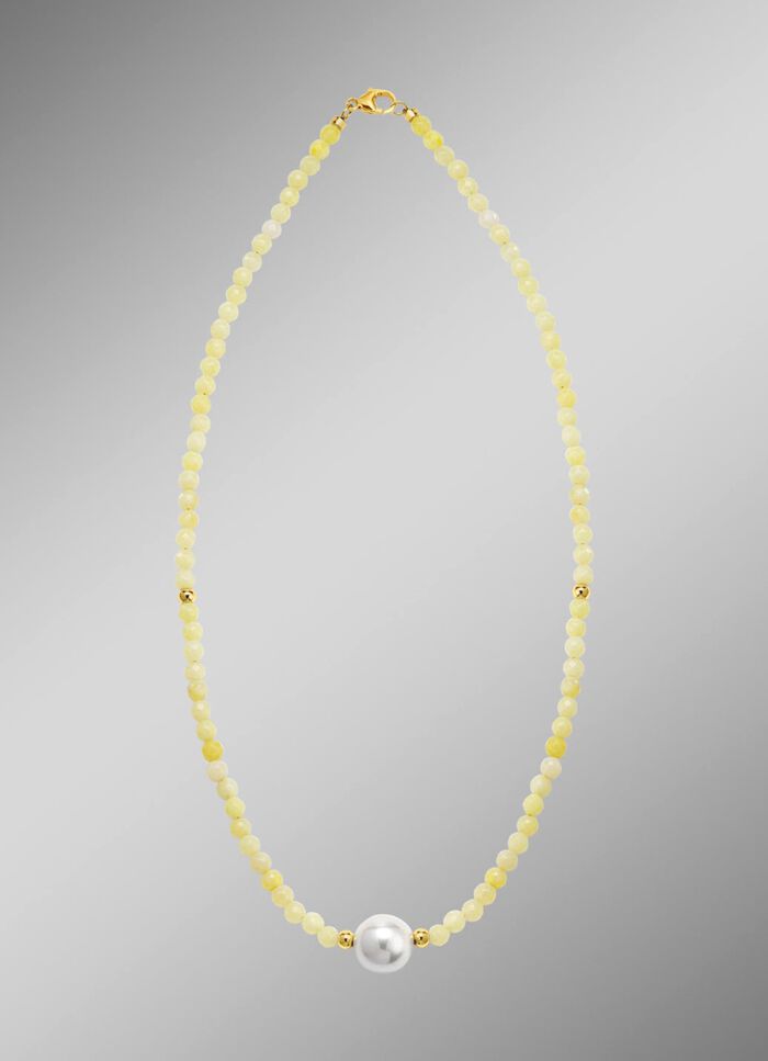 Halskette mit Perlenschimmer und Edelsteinglanz 