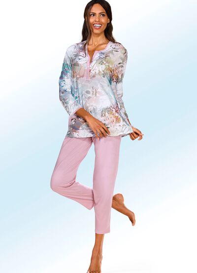 Schlafanzug mit langen &Auml;rmeln und 7/8-langer Hose 