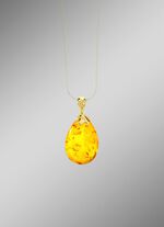 Ein Tropfen des Lichts &ndash; Anh&auml;nger mit echt Bernstein! 