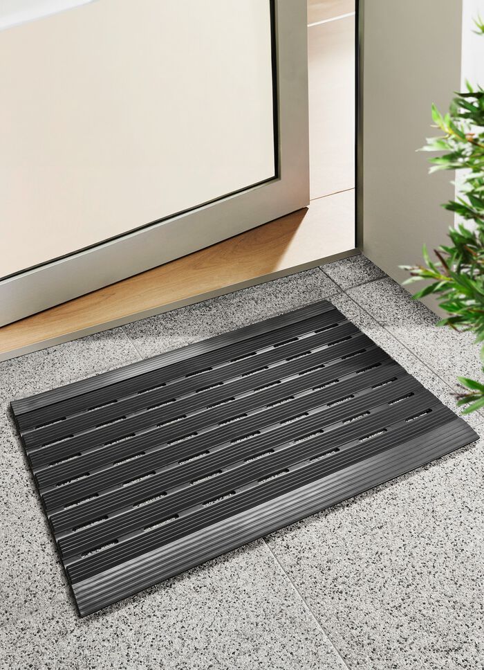 Wetterfeste Fu&szlig;matte aus Gummi 