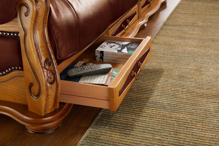 Italienische Polsterm&ouml;bel mit Bezug aus echtem Leder 