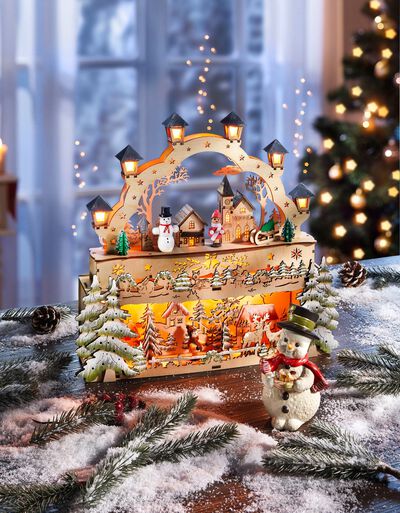 Schwibbogen / Podest aus Holz 