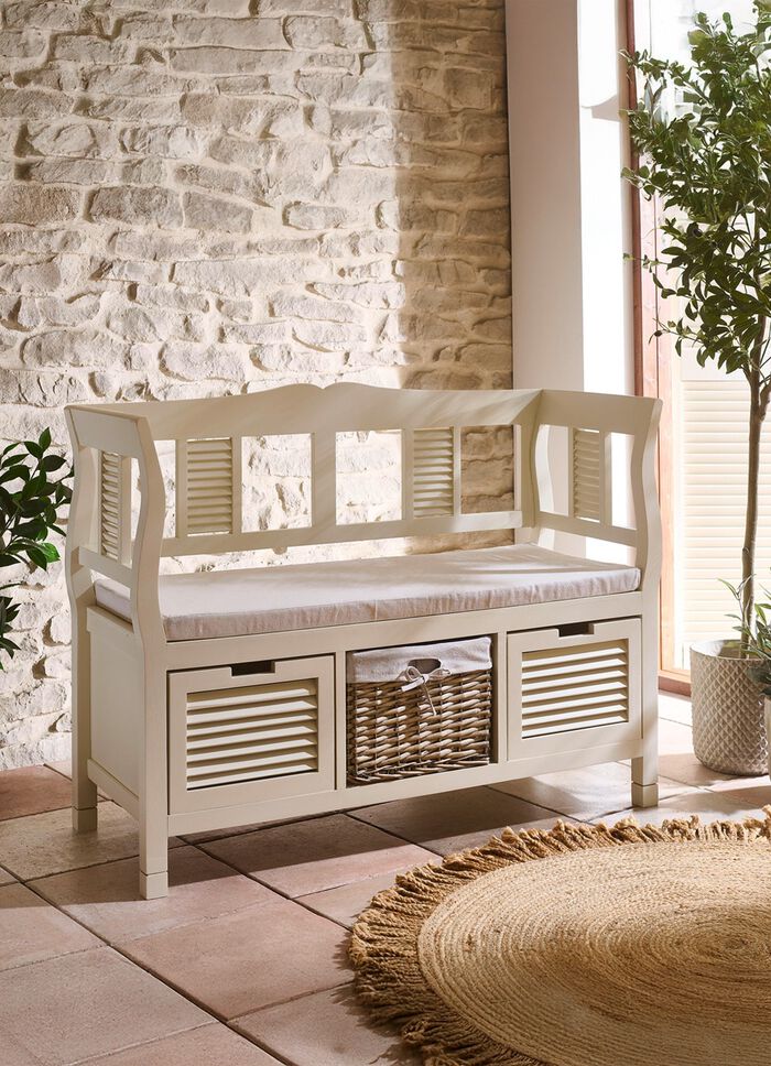 Teilmassive Sitzbank im Landhausstil 