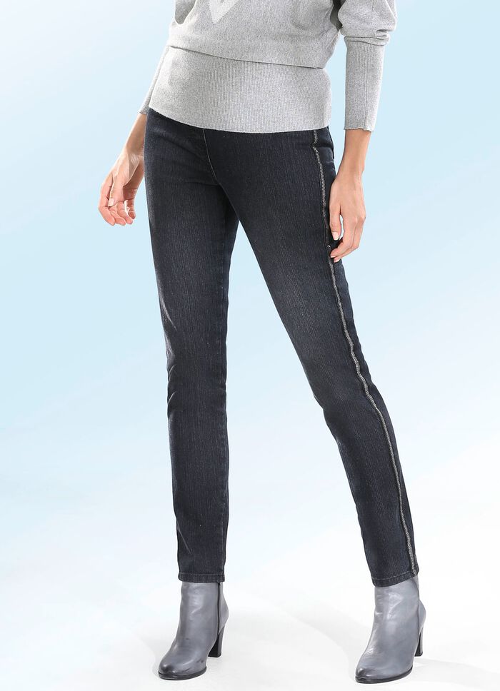 Jeans mit edel gl&auml;nzender Stickerei 