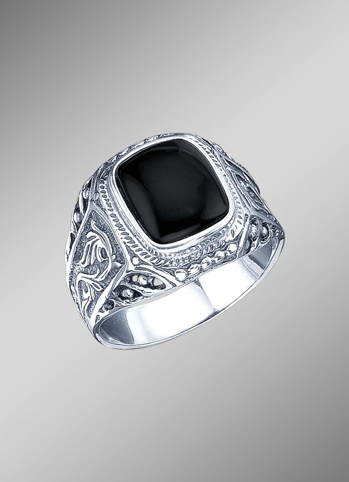 In massiver Ausf&uuml;hrung: stilvoller Herrenring mit echt Onyx 