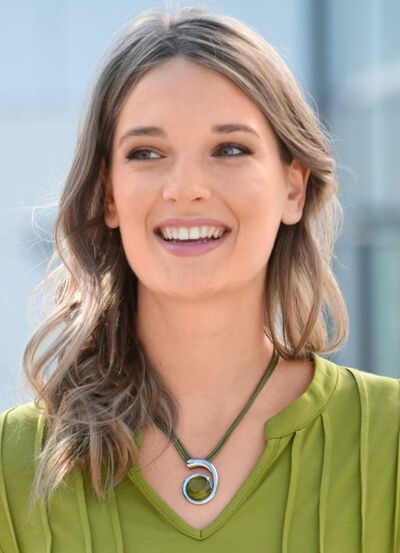 Textilkette mit Glas-Anh&auml;nger  