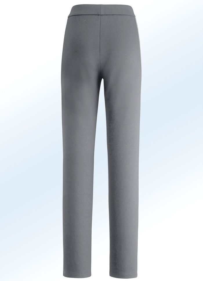 Hose im angesagten Materialmix 